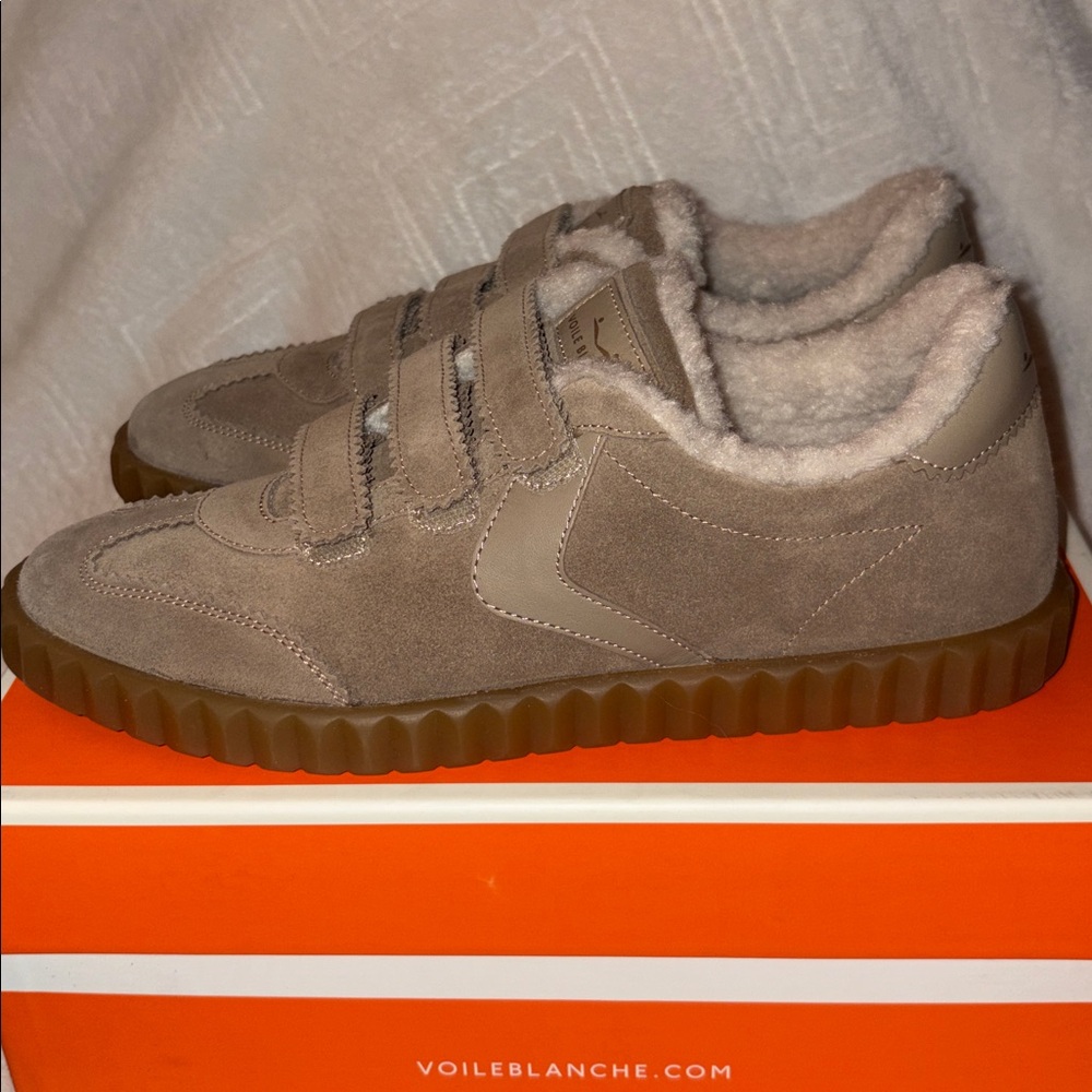 NWT VOILE BLANCHE INES Faux Shearling Sneaker in Light Beige - Picture 12 of 16